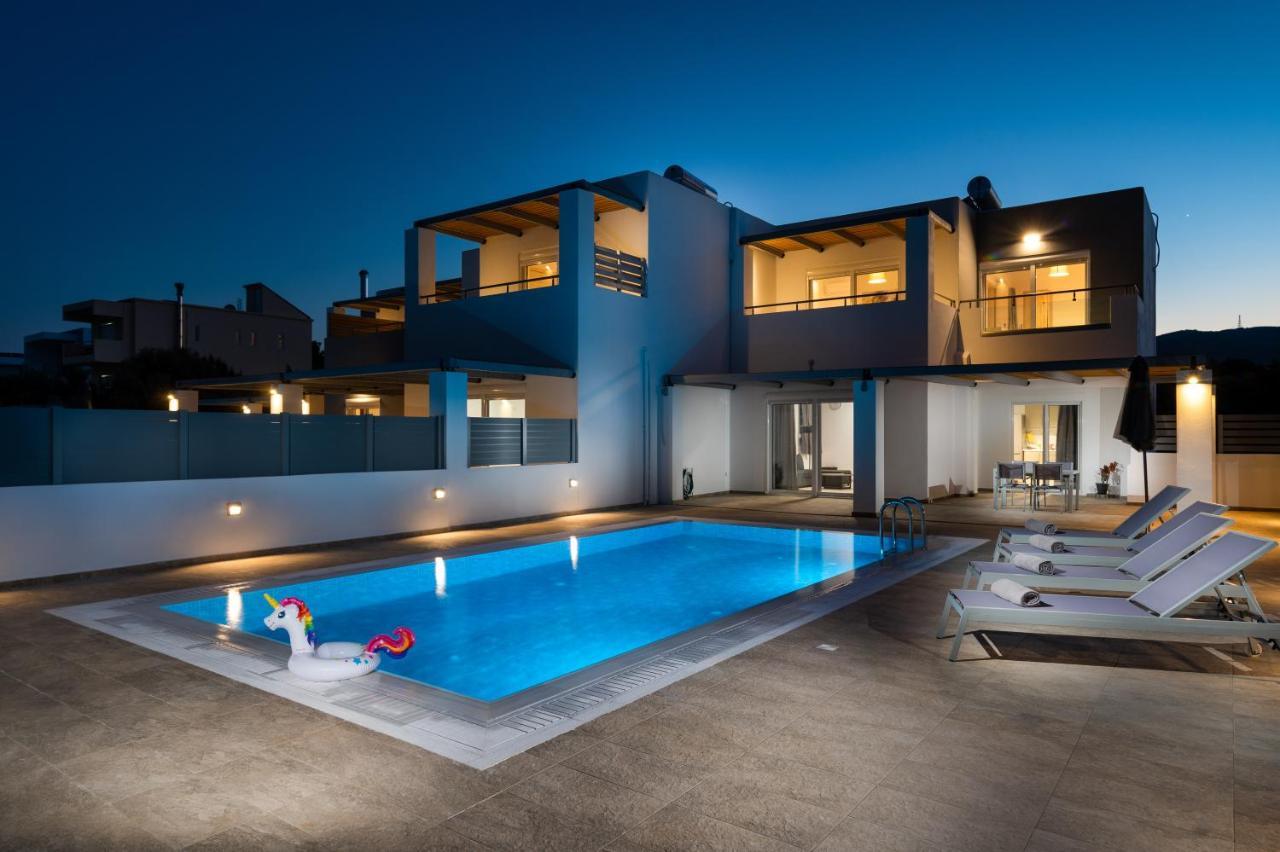 South Beach Villas غينادي المظهر الخارجي الصورة