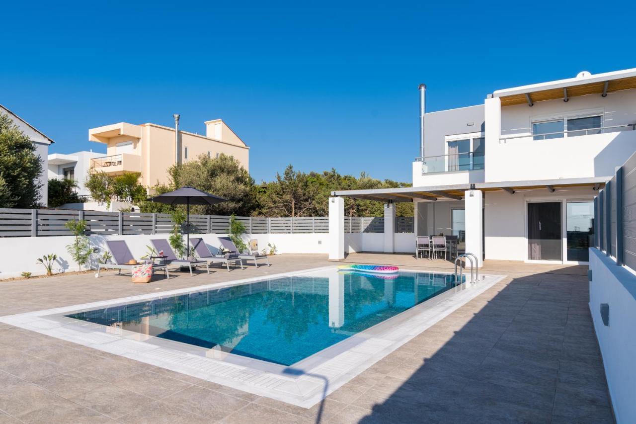 South Beach Villas غينادي المظهر الخارجي الصورة