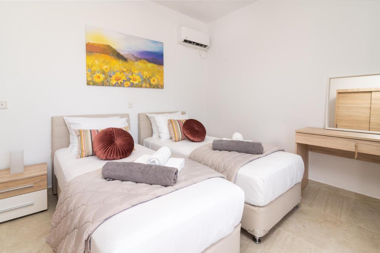 South Beach Villas غينادي المظهر الخارجي الصورة