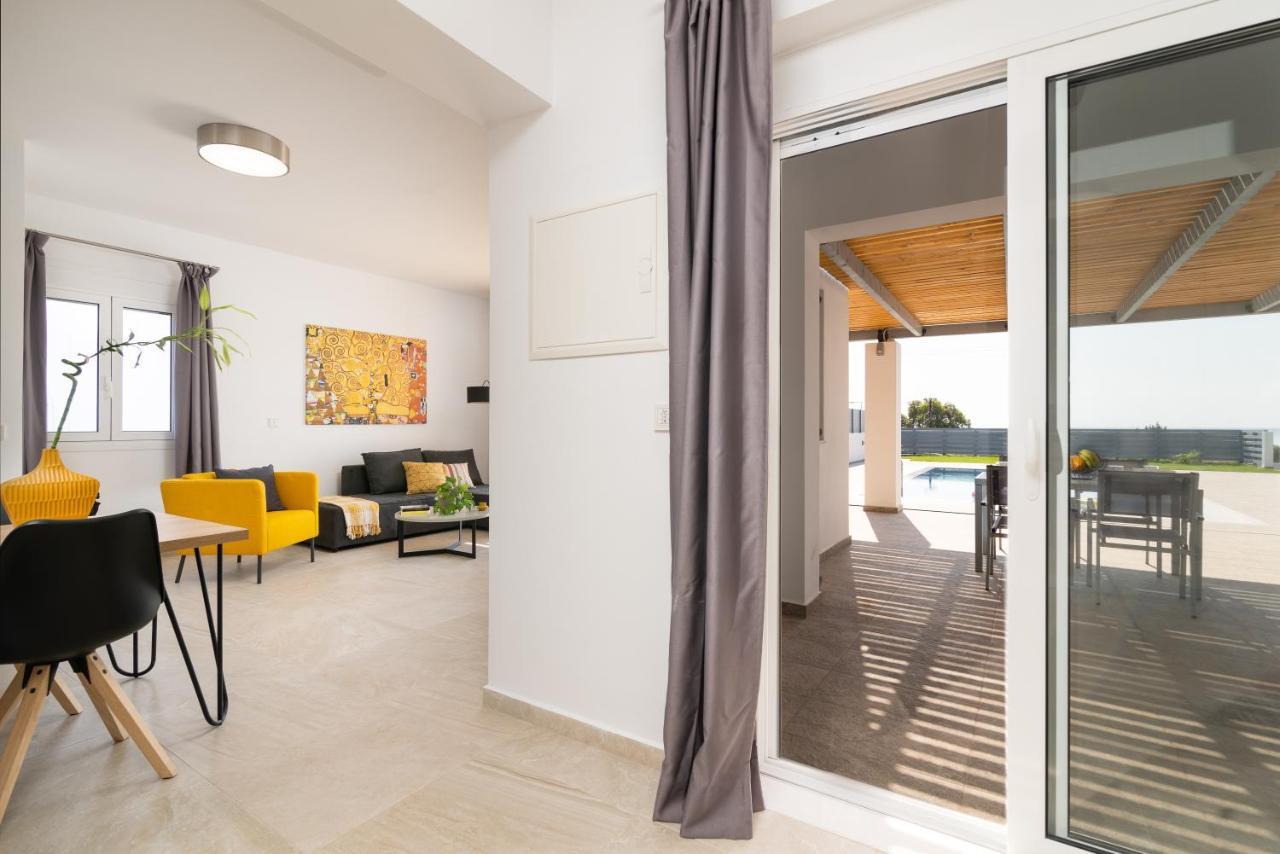 South Beach Villas غينادي المظهر الخارجي الصورة