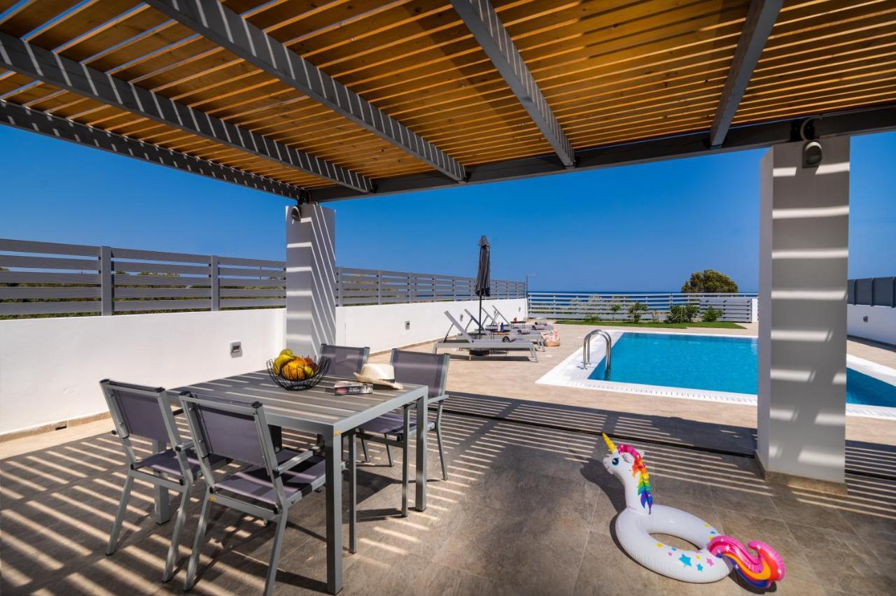 South Beach Villas غينادي المظهر الخارجي الصورة