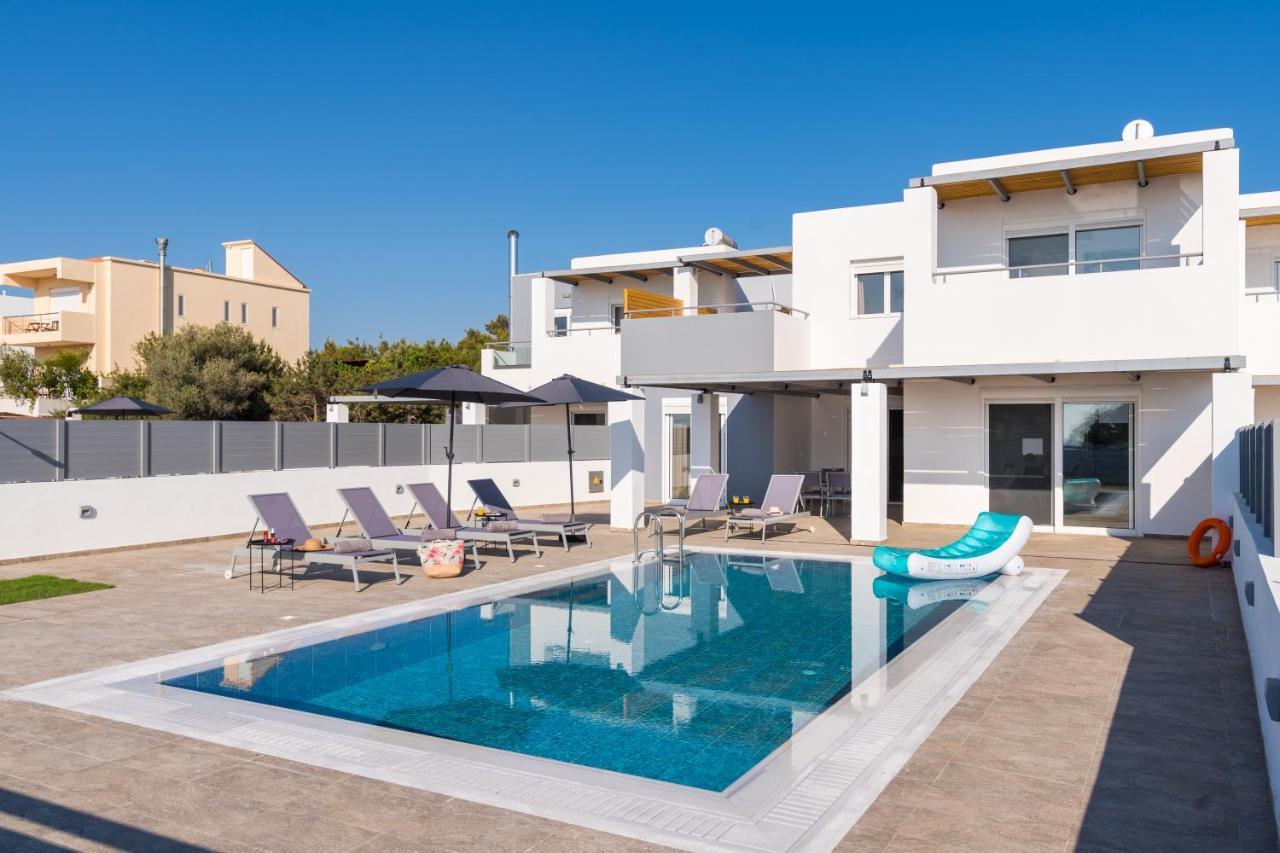 South Beach Villas غينادي المظهر الخارجي الصورة