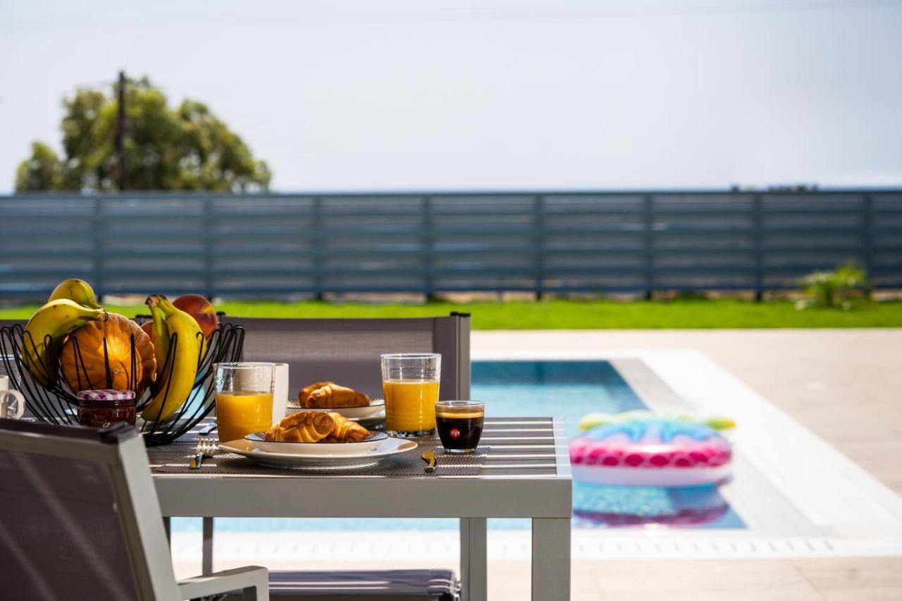 South Beach Villas غينادي المظهر الخارجي الصورة