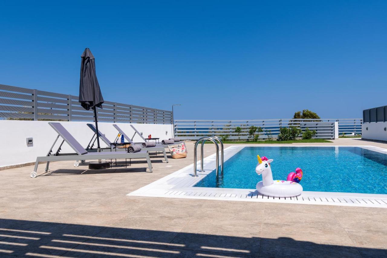 South Beach Villas غينادي المظهر الخارجي الصورة